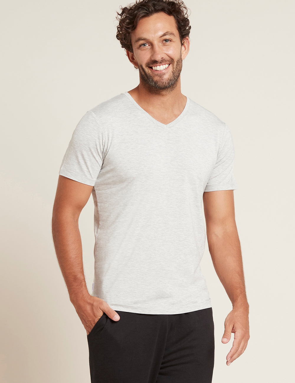 T-shirt med v-ringning för män – Ljusgråmelerad