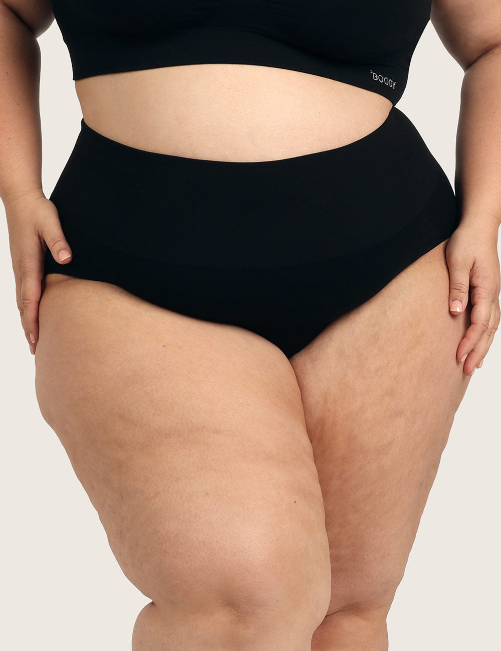 Shaper High Cut Full Briefs – Svart
