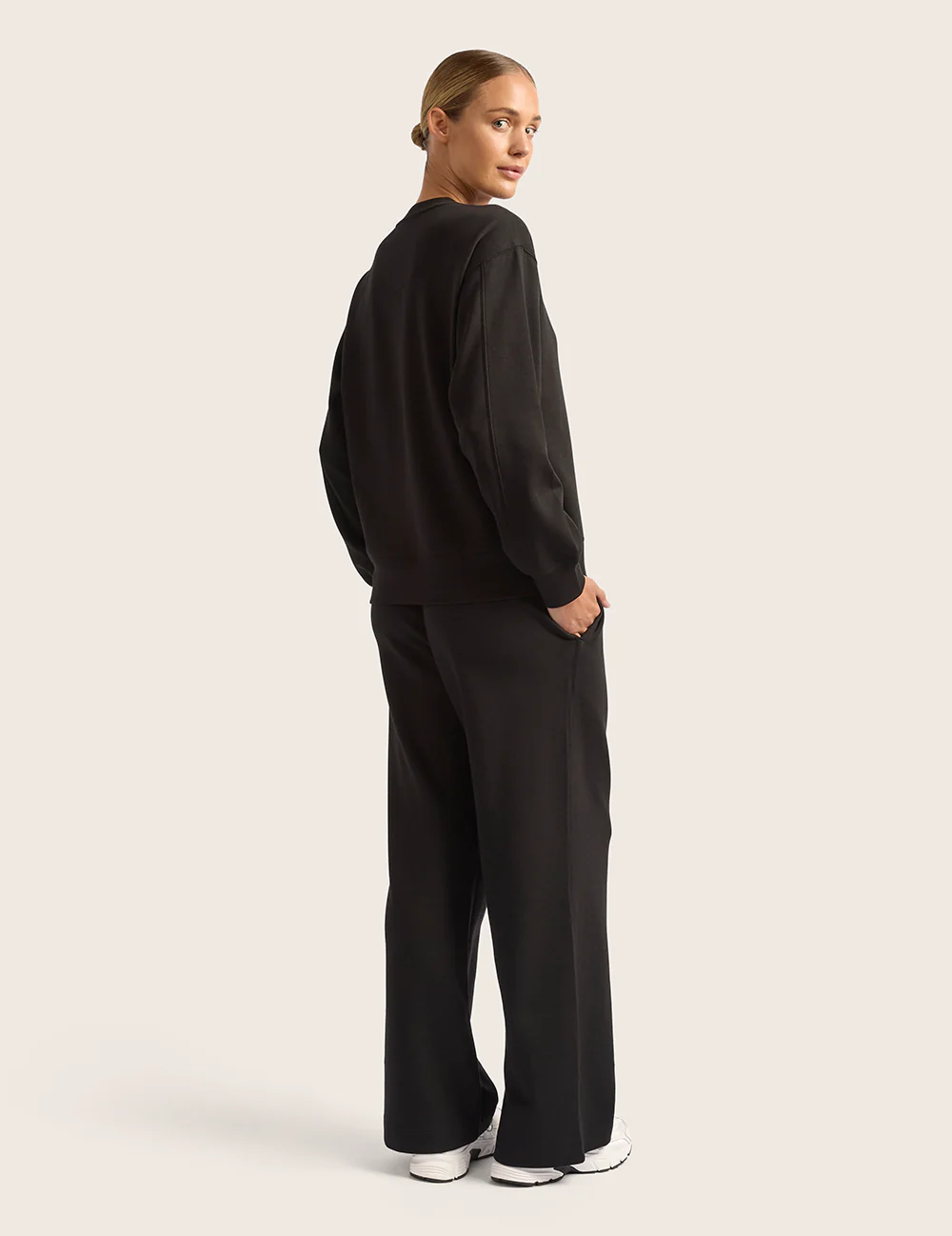 Sweatpants med raka ben – Svart