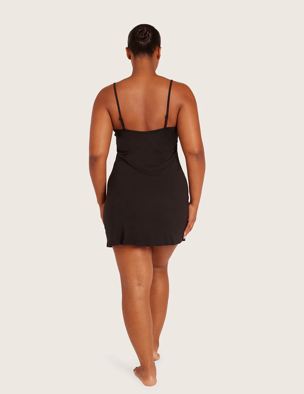 Basunderkjol med V-ringning – Black