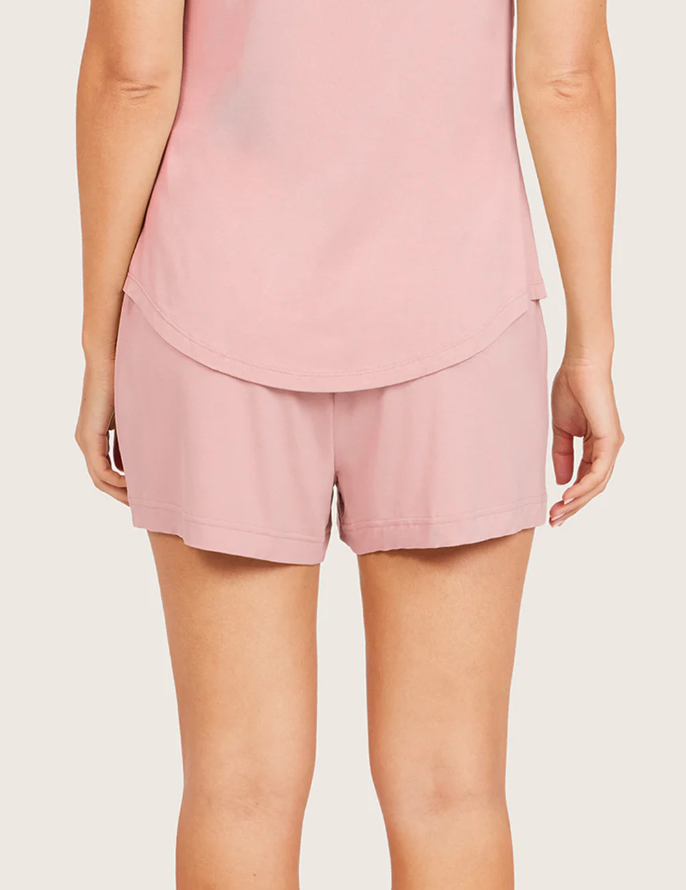 Boody Goodnight natshorts i Lilac – bagfra på model