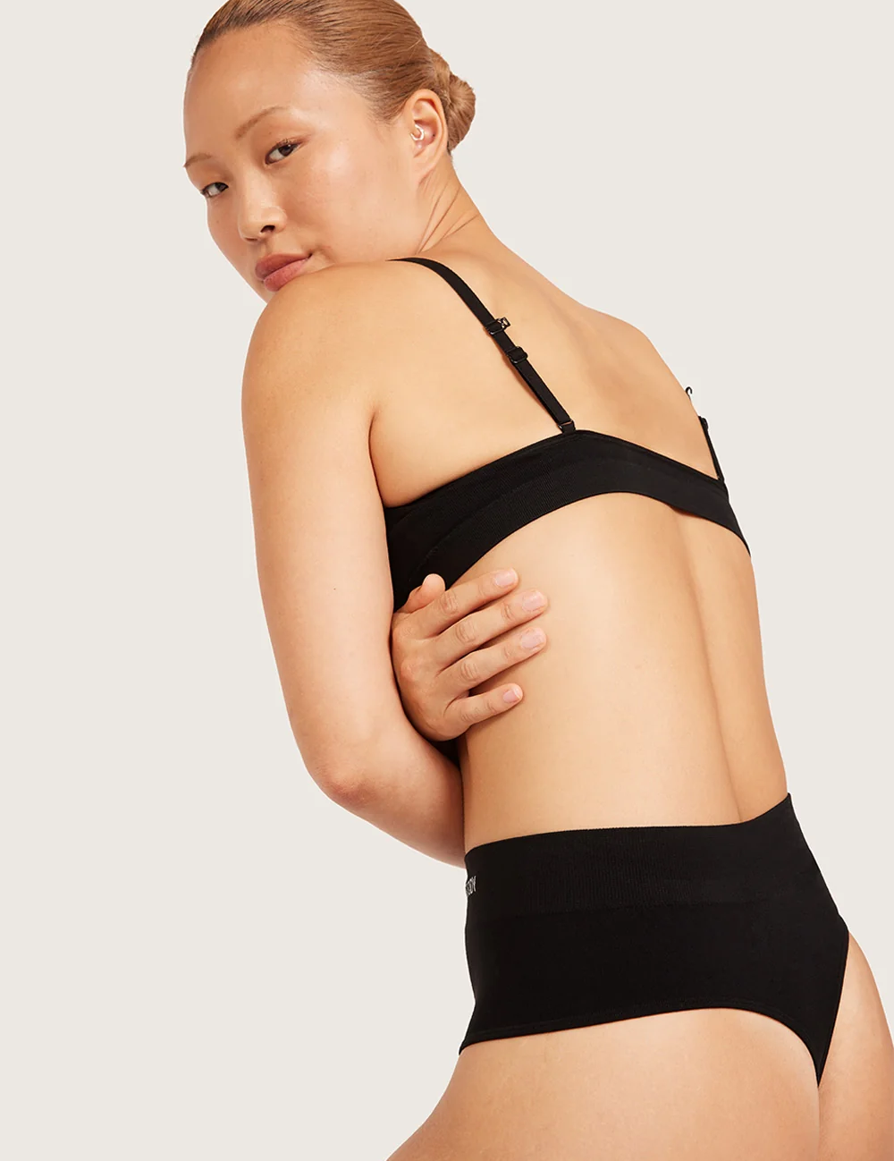 Bambu högmidjad stringtrosa – Svart