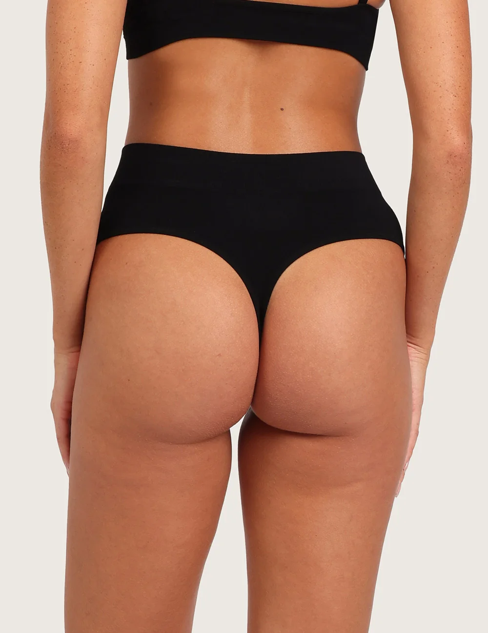 Bambu högmidjad stringtrosa – Svart
