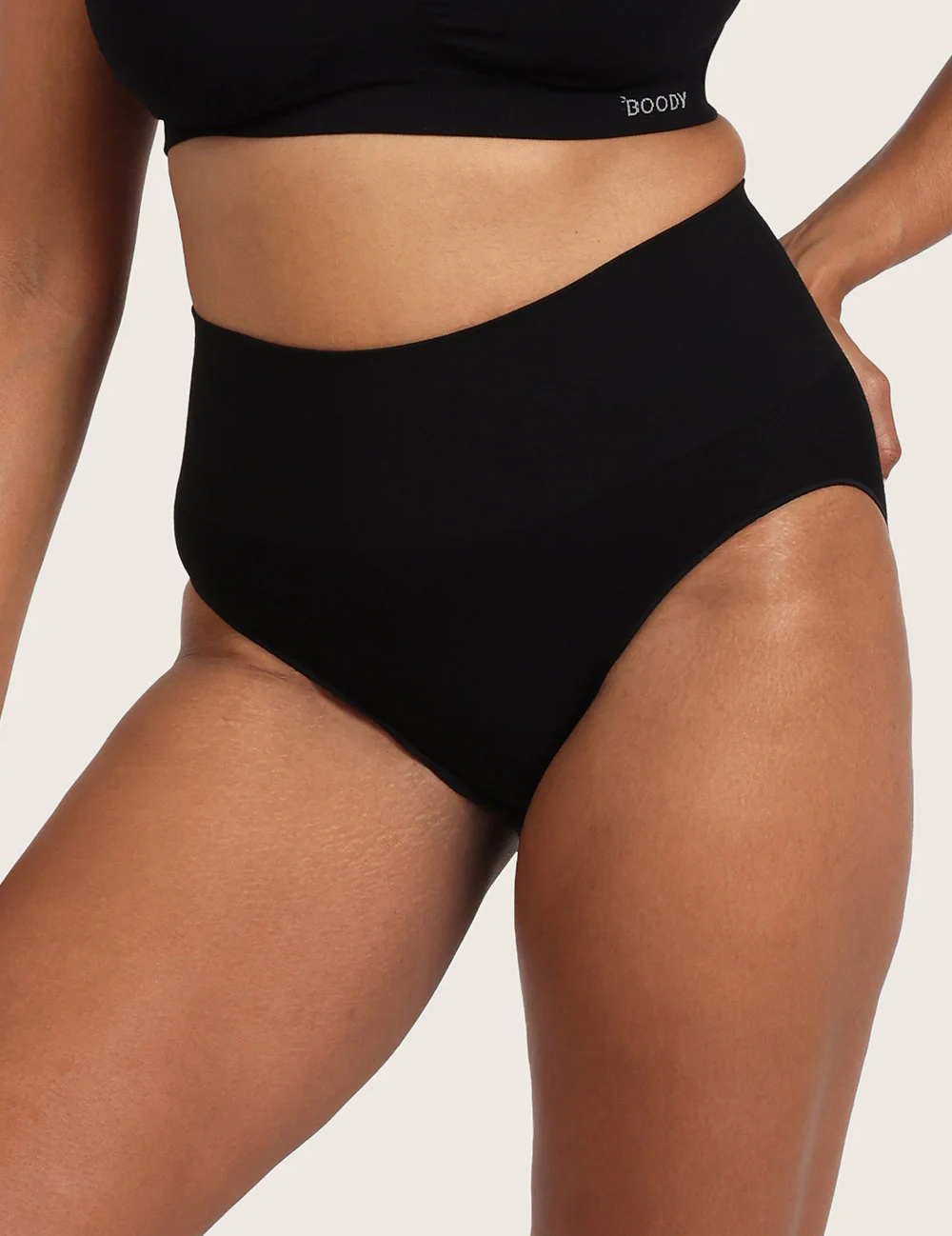 Shaper High Cut Full Briefs – Svart
