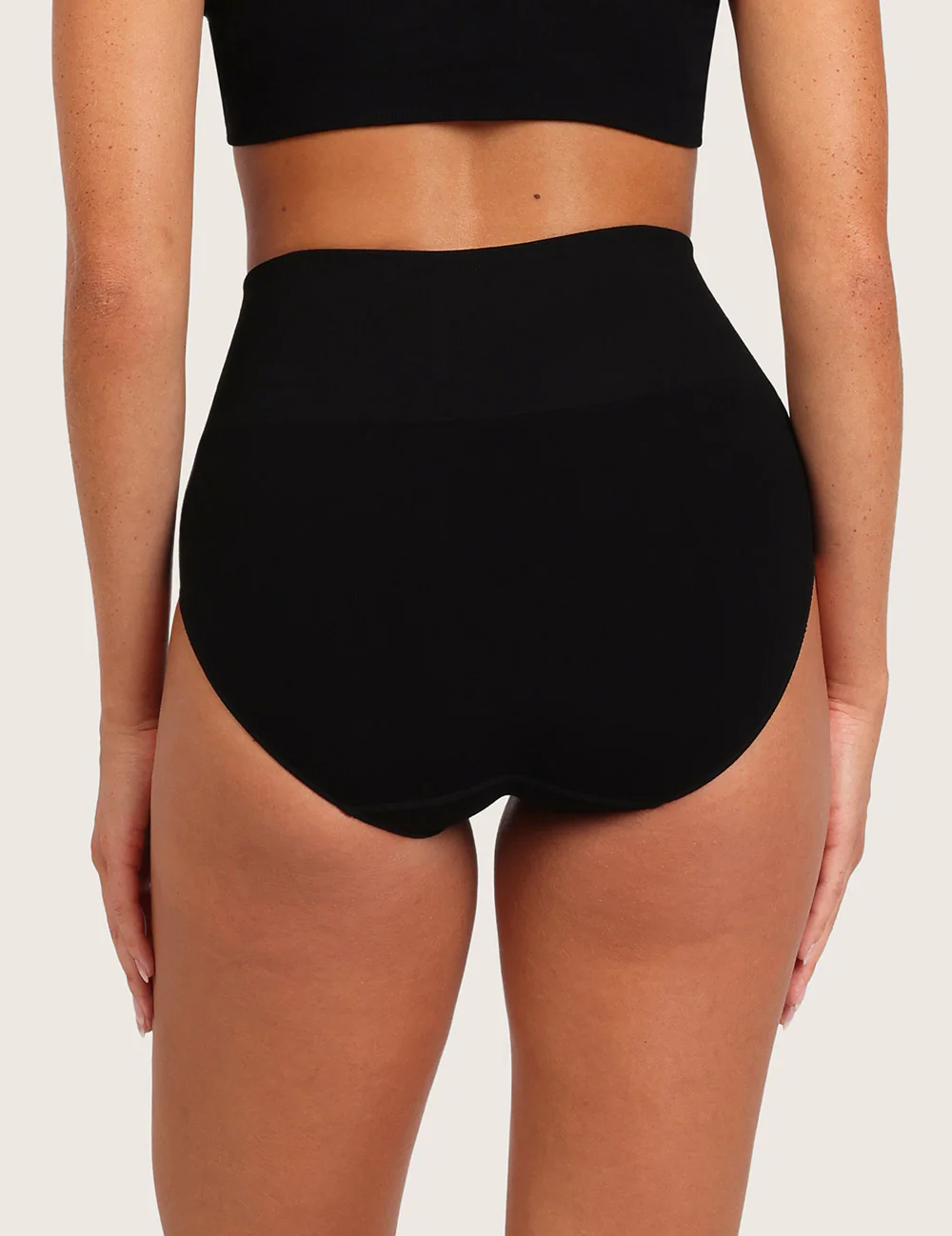 Shaper High Cut Full Briefs – Svart