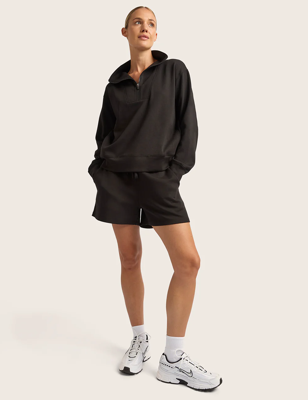 Sweatshirt med halv dragkedja – Svart