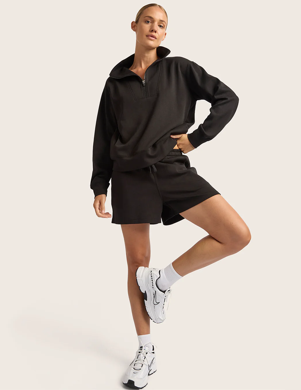 Sweatshirt med halv dragkedja – Svart