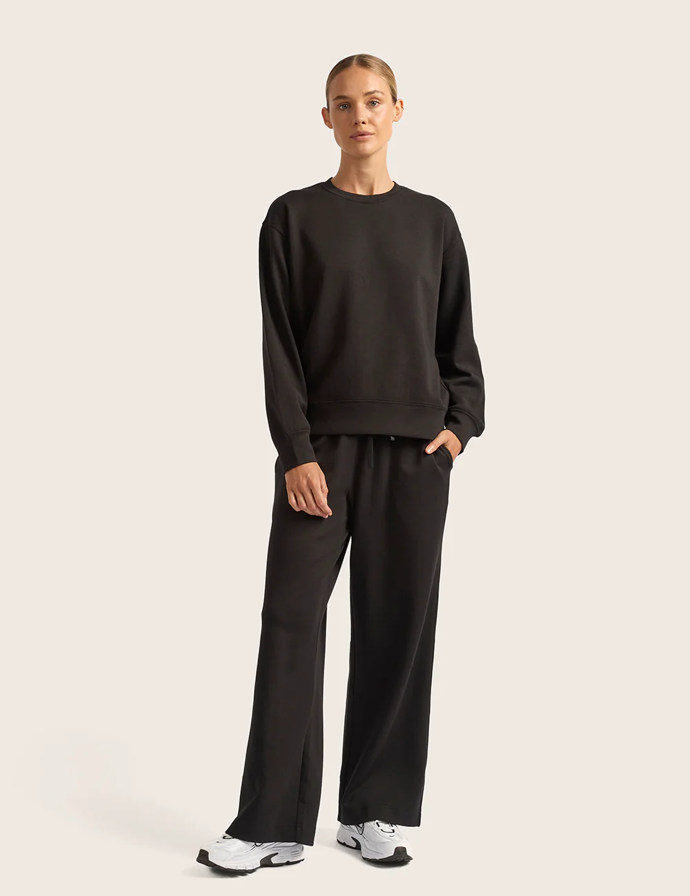 Sweatpants med raka ben – Svart