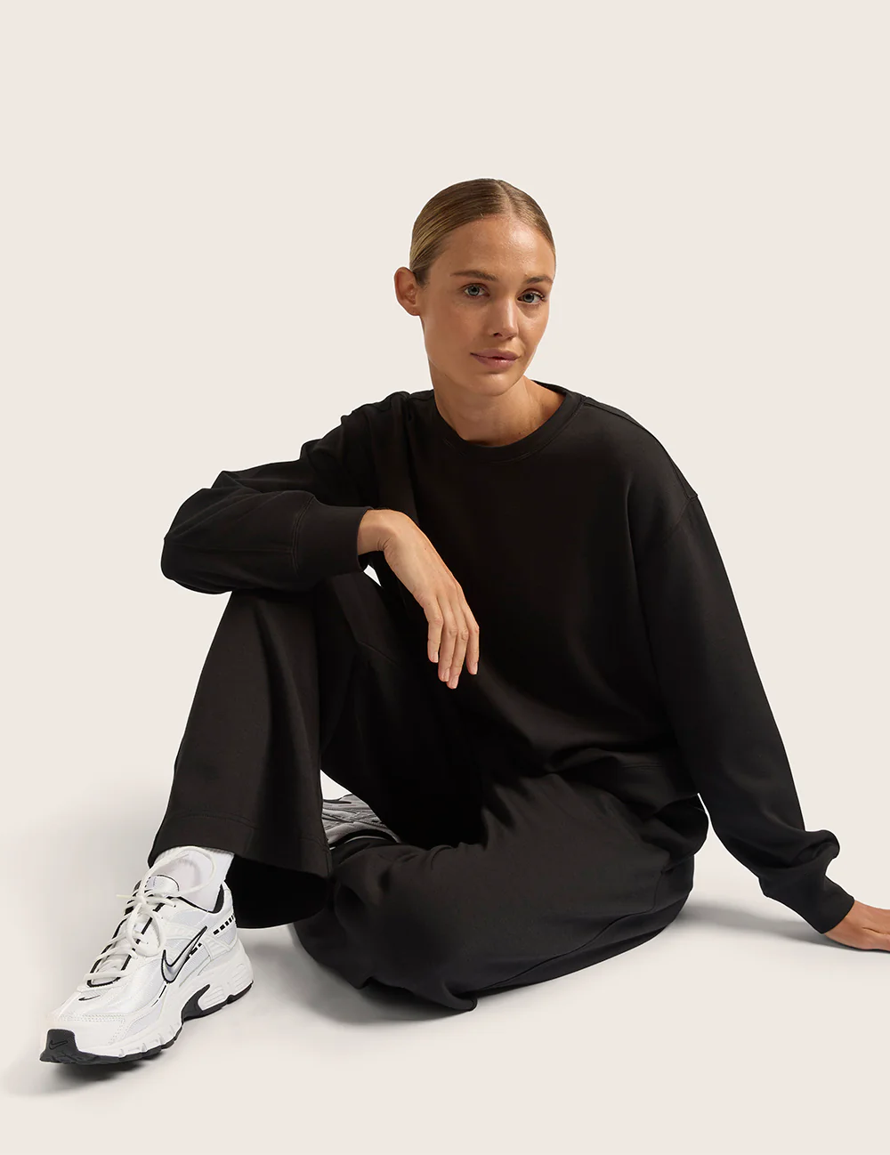 Sweatpants med raka ben – Svart