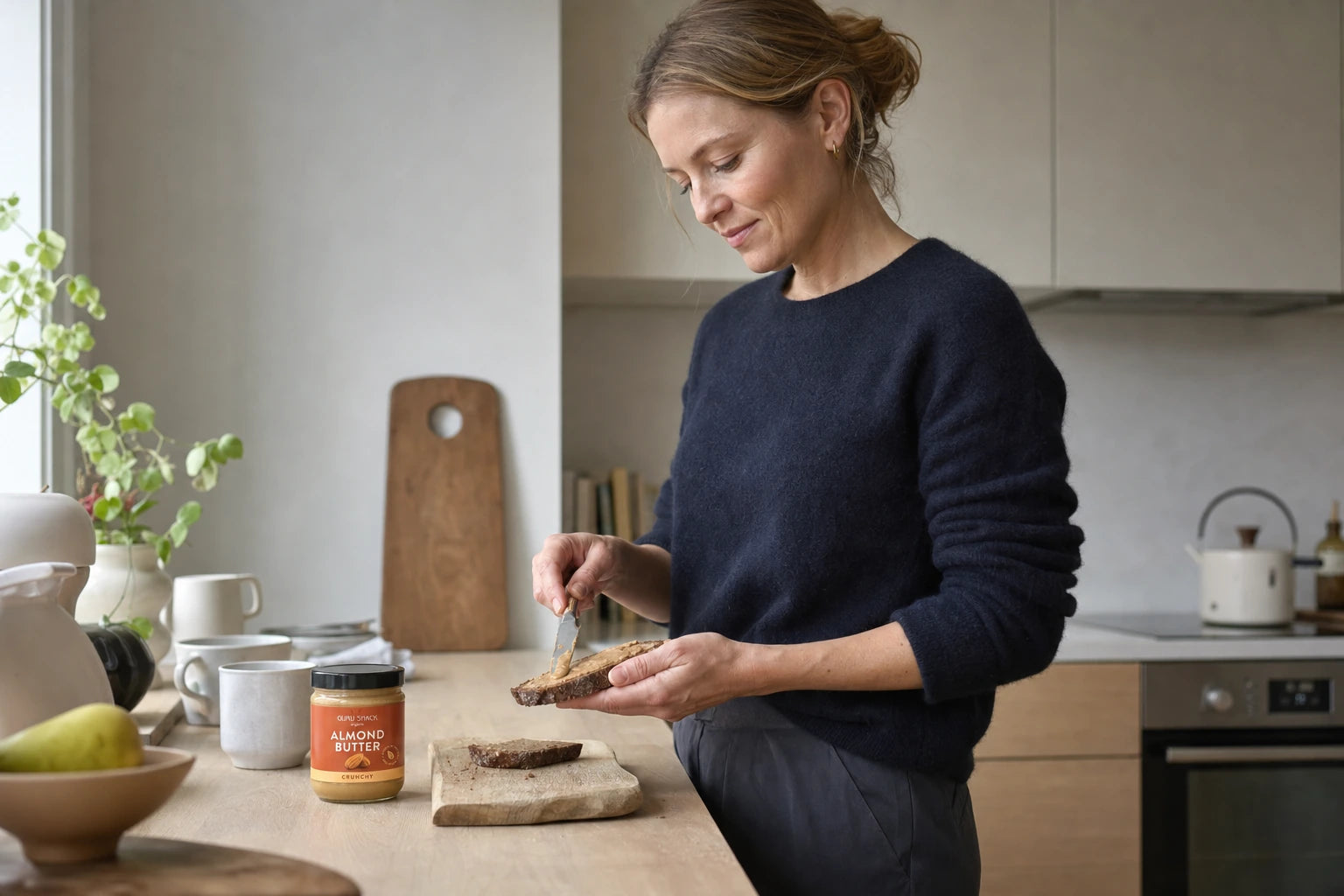 Guru Snack mandelkräm som en enkel del av frukosten